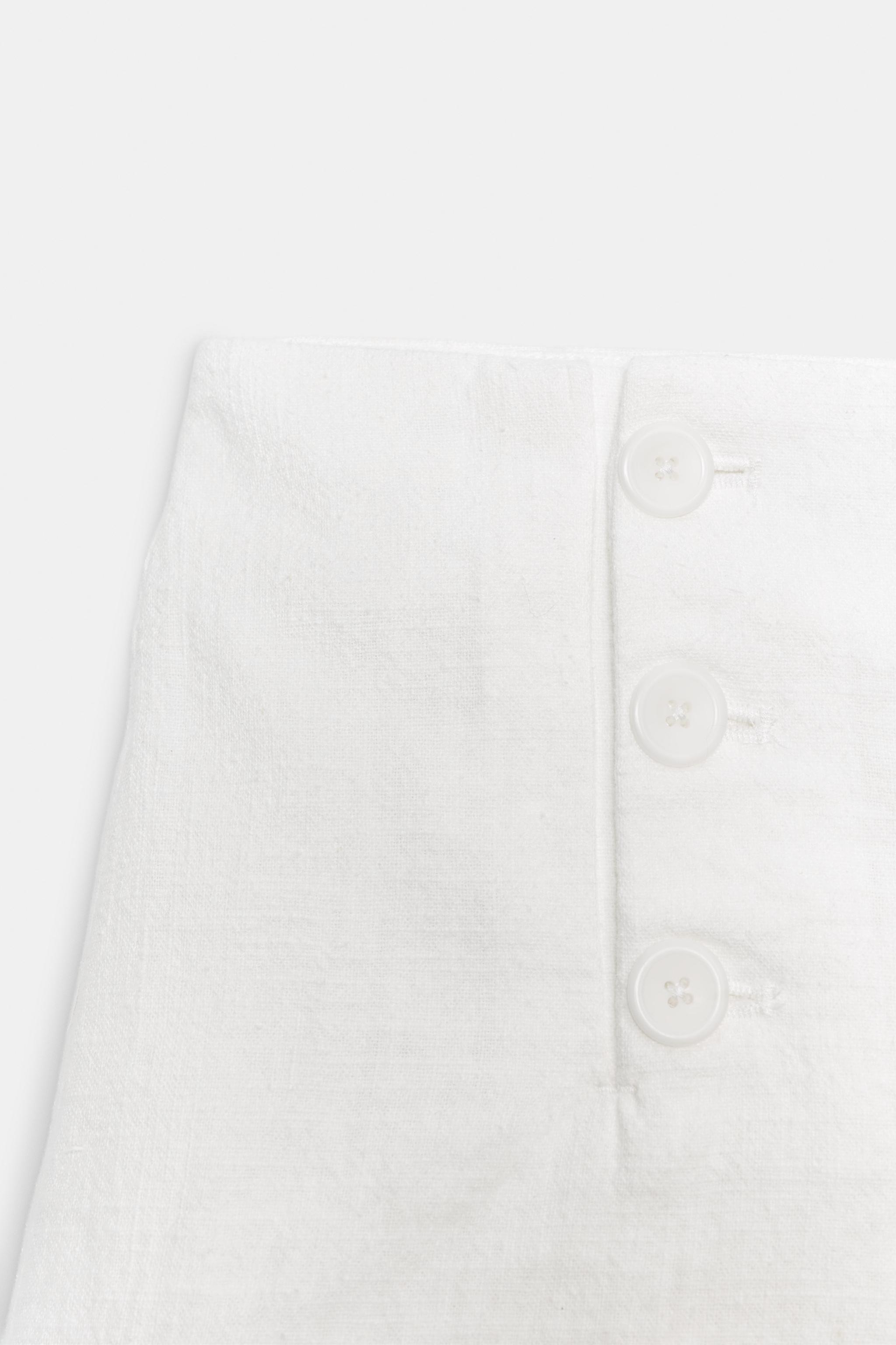 RAMIE BUTTON SHORTS